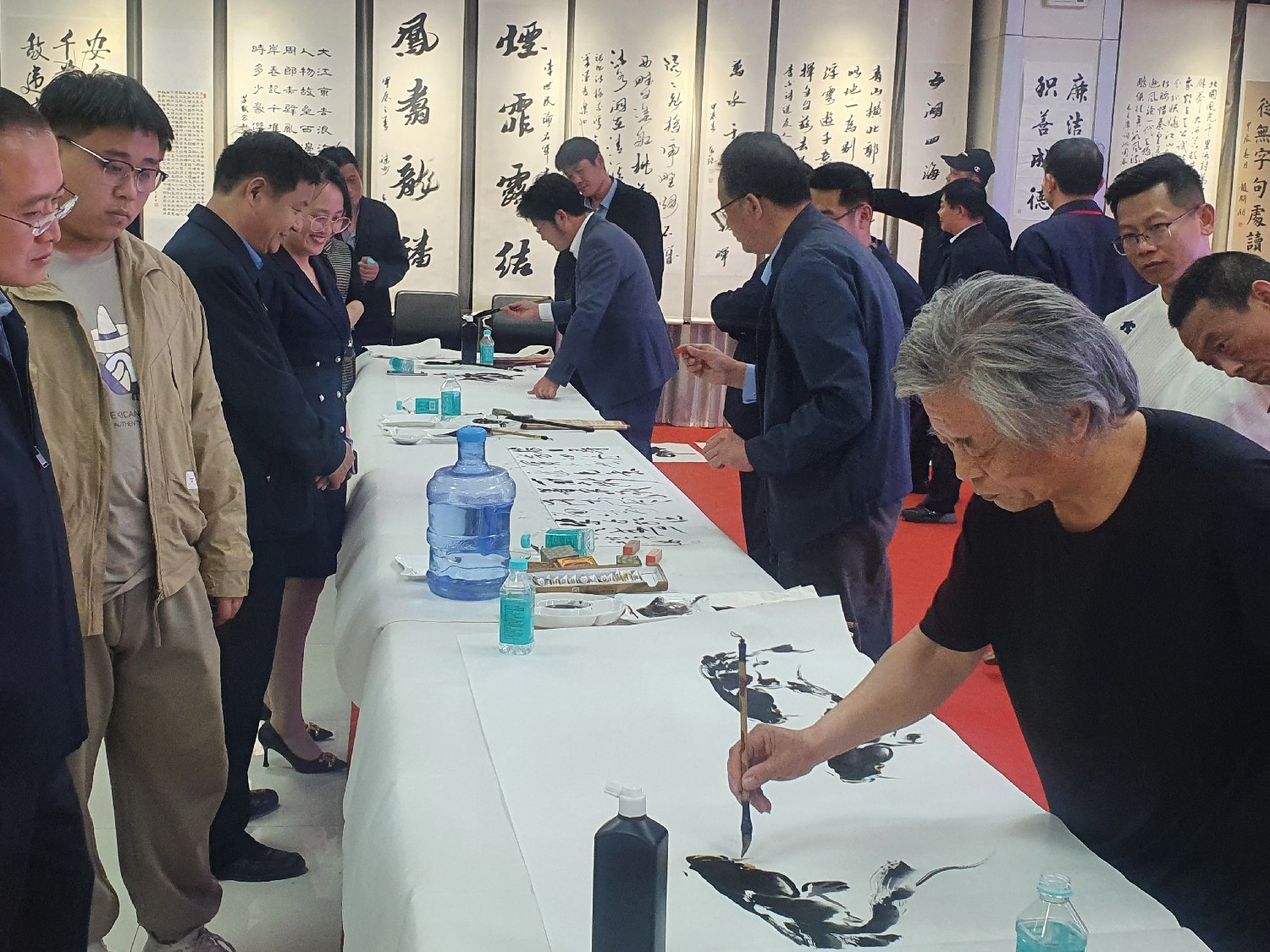 集團金達(dá)煤礦舉辦首屆“勞動美 翰墨香”慶五一職工書畫展