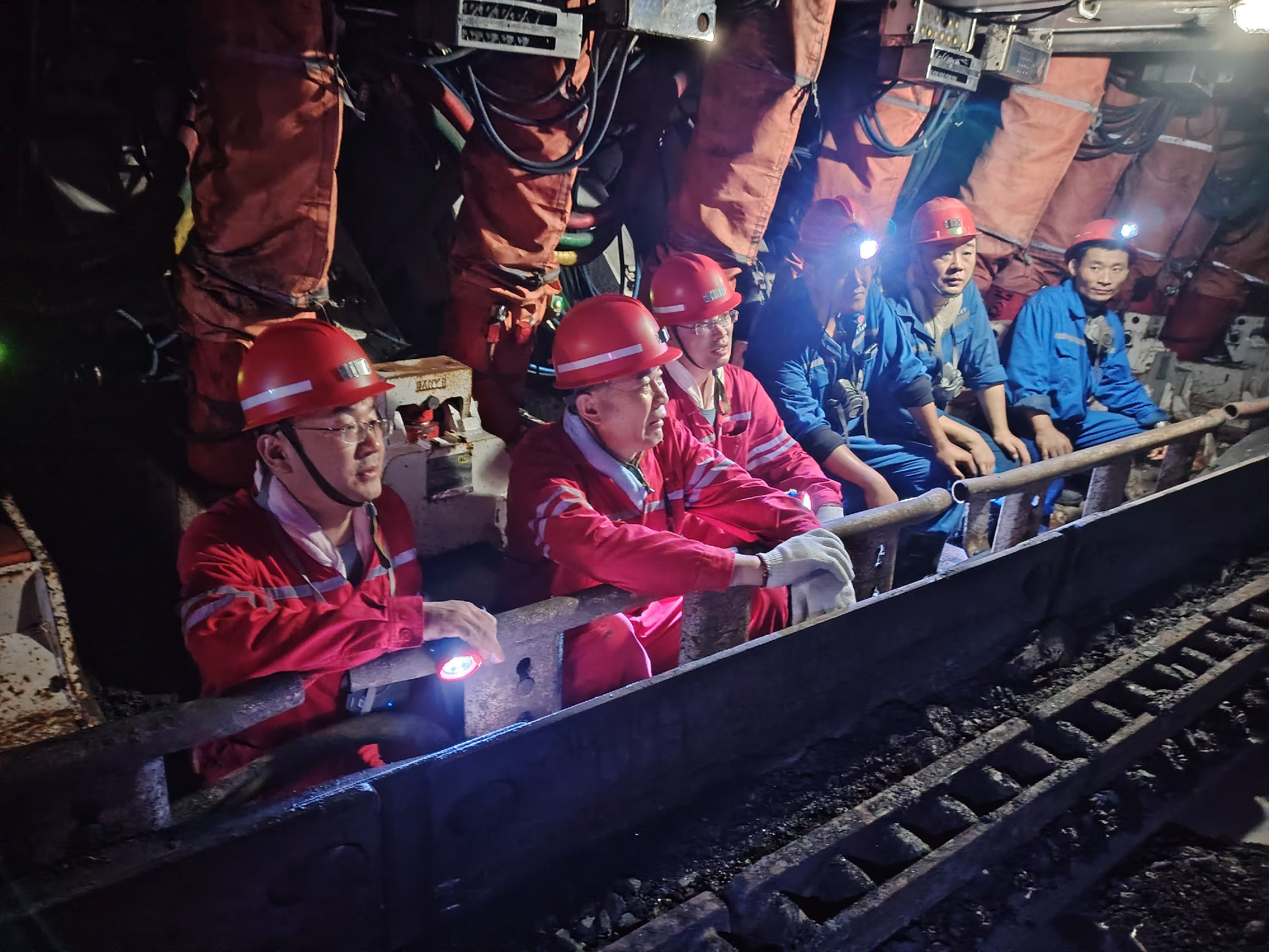 集團領導到東大煤礦調(diào)研安全生產(chǎn)工作